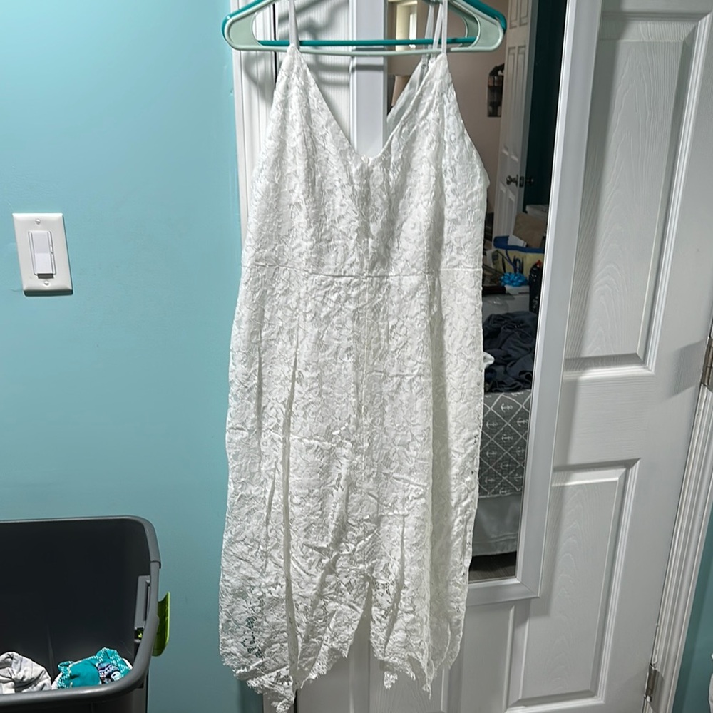 Elegant White Lace Dress